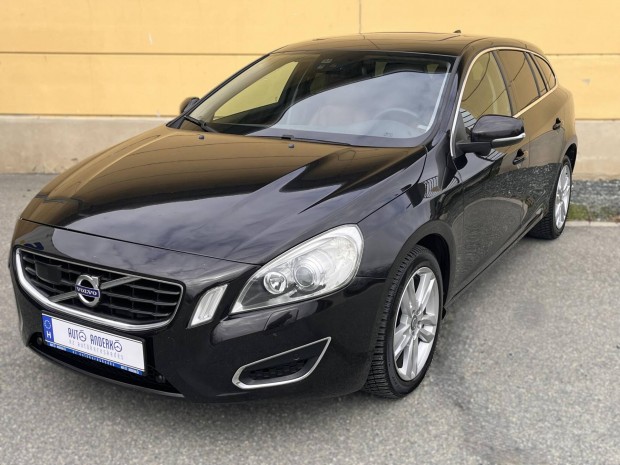 Volvo V60 2.4 D [D5] Summum Geartronic